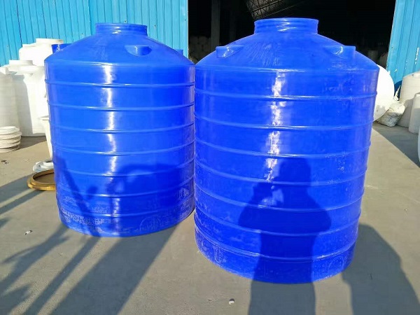 3吨水塔 3吨塑料桶 3吨塑料罐
